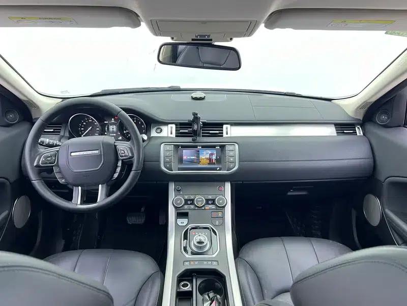 Range Rover Evoque 2016 2.0T Pure Luxury Edition — миниатюра 11