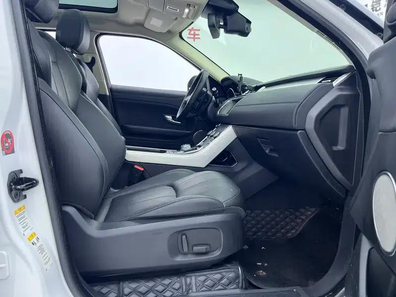 Range Rover Evoque 2016 2.0T Pure Luxury Edition — миниатюра 17