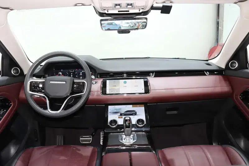 Range Rover Evoque 2021 Model: Evoque L 249PS R-Dynamic First Edition — миниатюра 14