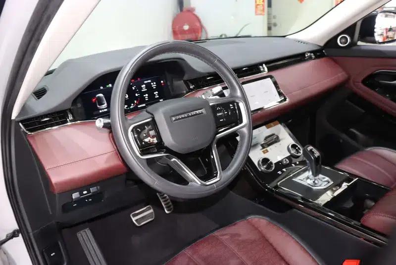 Range Rover Evoque 2021 Model: Evoque L 249PS R-Dynamic First Edition — миниатюра 16