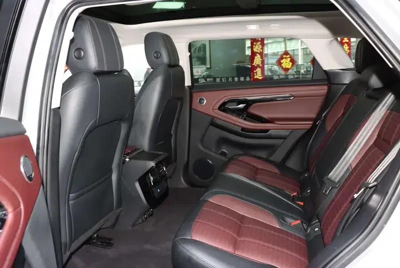 Range Rover Evoque 2021 Model: Evoque L 249PS R-Dynamic First Edition — миниатюра 18