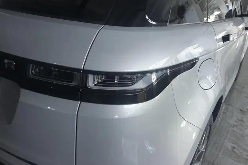 Range Rover Evoque 2022 Model, Evoque L 249PS R-Dynamic Luxury Edition — миниатюра 10