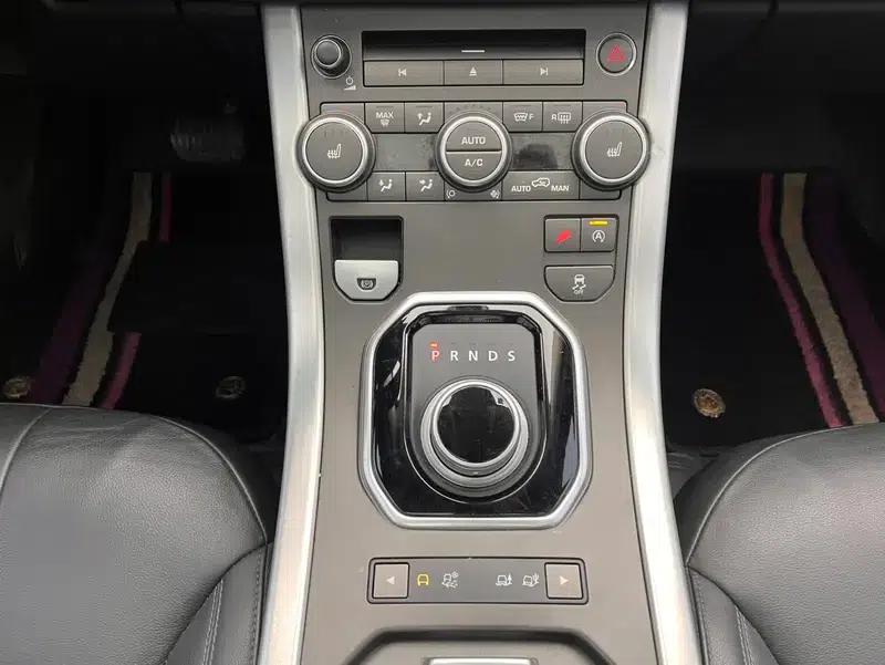 Range Rover Evoque 2016 2.0T SE Smart Edition — миниатюра 13