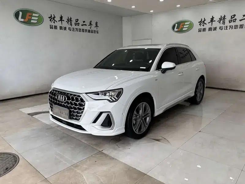Audi Q3 2025 quattro 45th Anniversary Edition 40 TFSI Fashion Dynamic — миниатюра 1