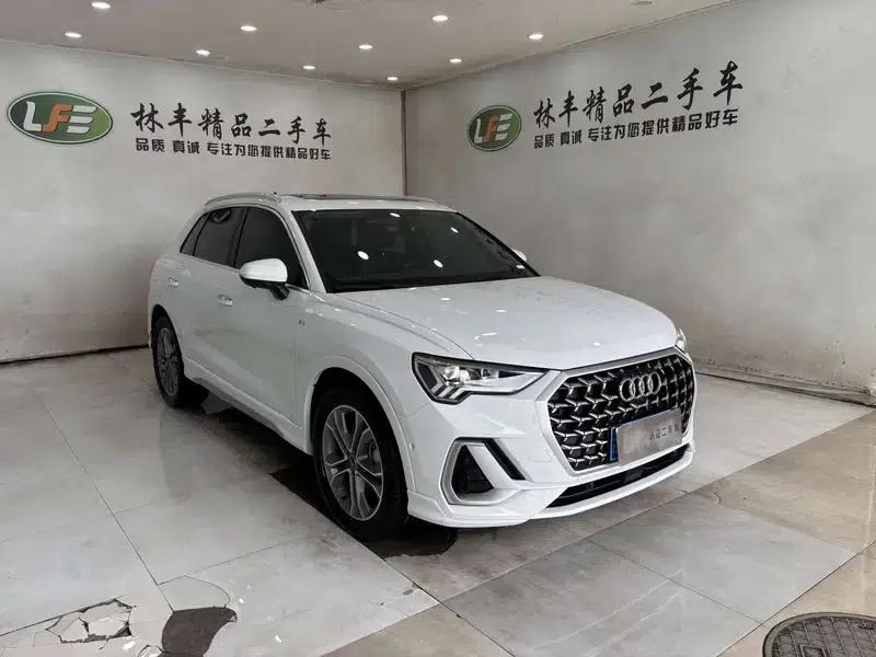 Audi Q3 2025 quattro 45th Anniversary Edition 40 TFSI Fashion Dynamic — миниатюра 3