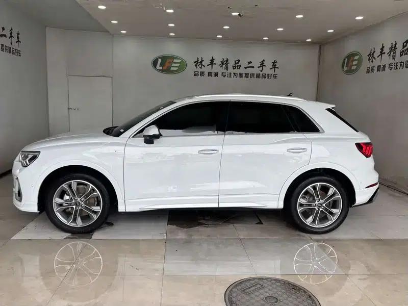 Audi Q3 2025 quattro 45th Anniversary Edition 40 TFSI Fashion Dynamic — миниатюра 4