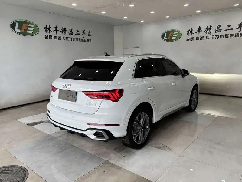 Audi Q3 2025 quattro 45th Anniversary Edition 40 TFSI Fashion Dynamic — миниатюра 7