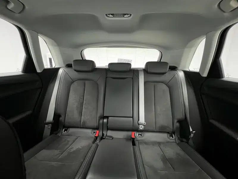Audi Q3 2022 35 TFSI Fashion Dynamic Edition — миниатюра 22
