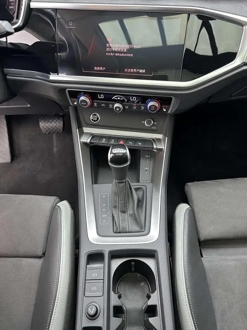 Audi Q3 2022 35 TFSI Fashion Dynamic Edition — миниатюра 10