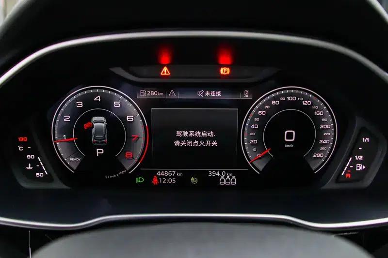 Audi Q3 2022 35 TFSI Fashion Dynamic Edition — миниатюра 13