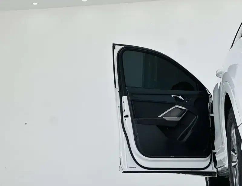 Audi Q3 2022 35 TFSI Progressive Dynamic — миниатюра 25