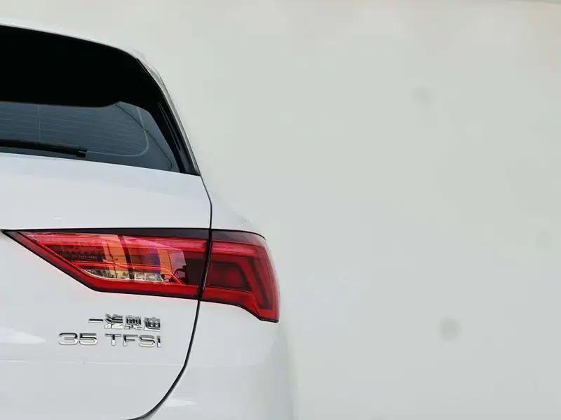 Audi Q3 2022 35 TFSI Progressive Dynamic — миниатюра 9
