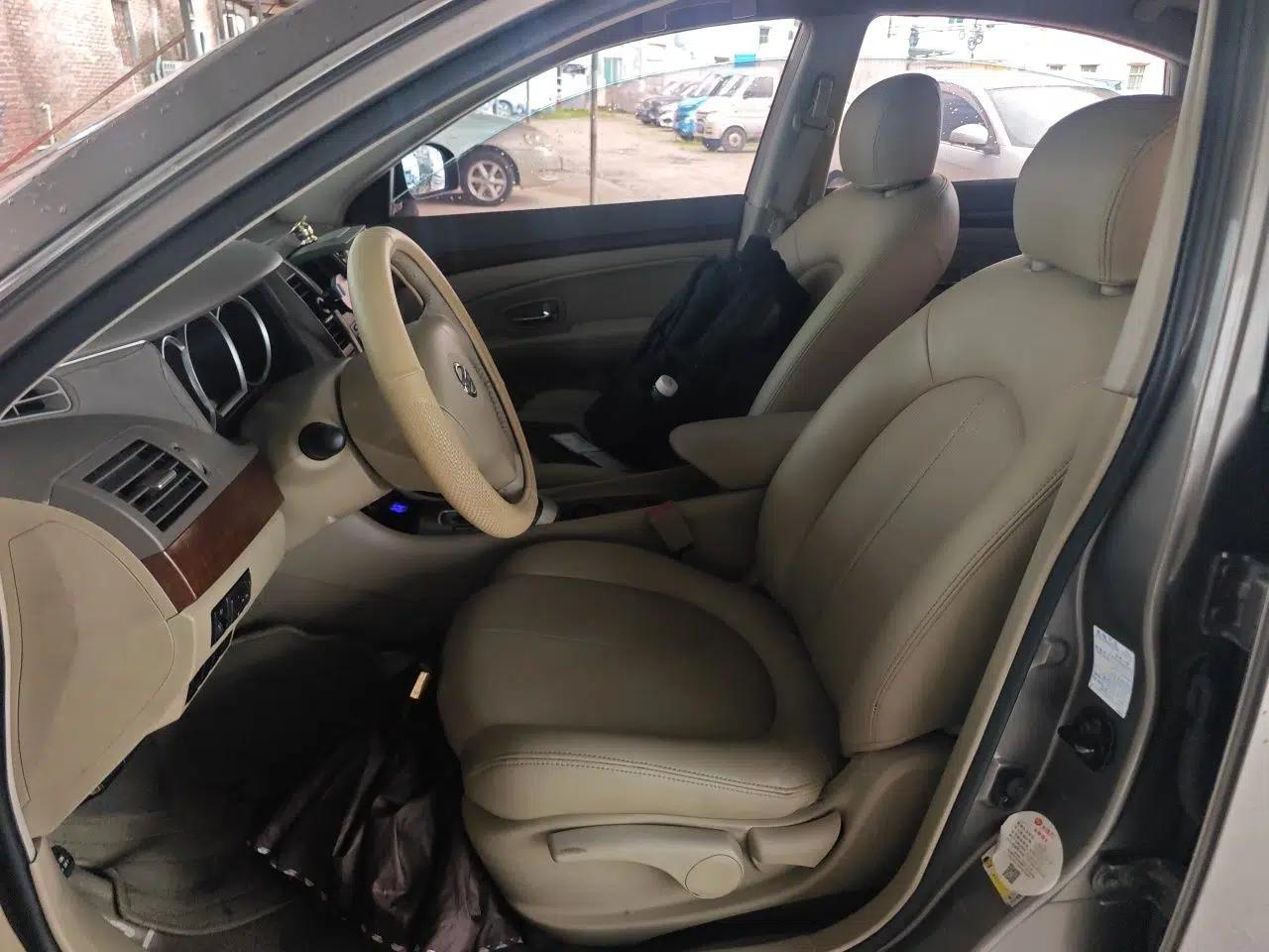 Nissan Sylphy 2009 1.6XE Automatic Comfort Edition — миниатюра 15
