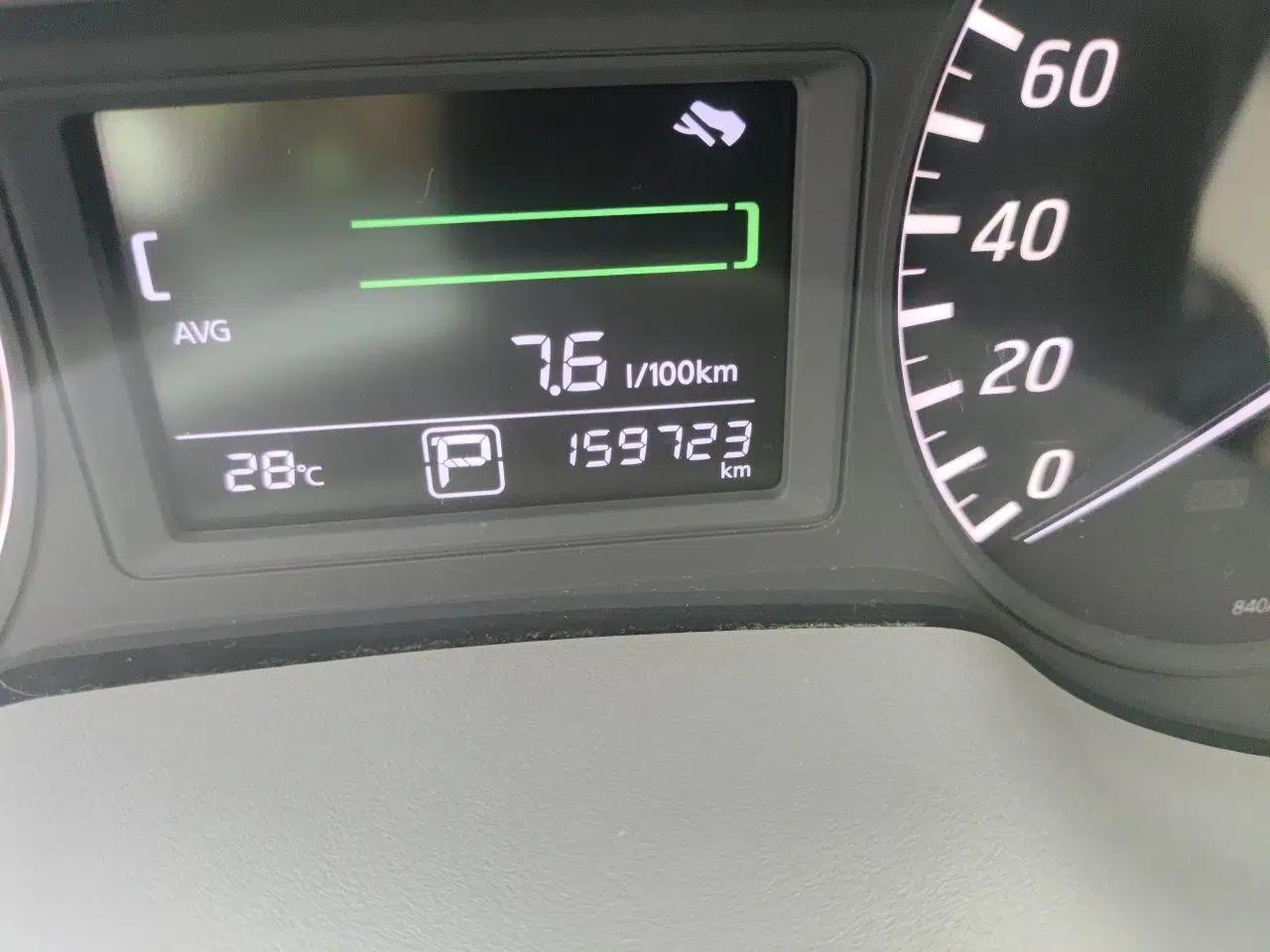 Nissan Sylphy 2012 1.6 XL CVT Luxury Edition — миниатюра 12