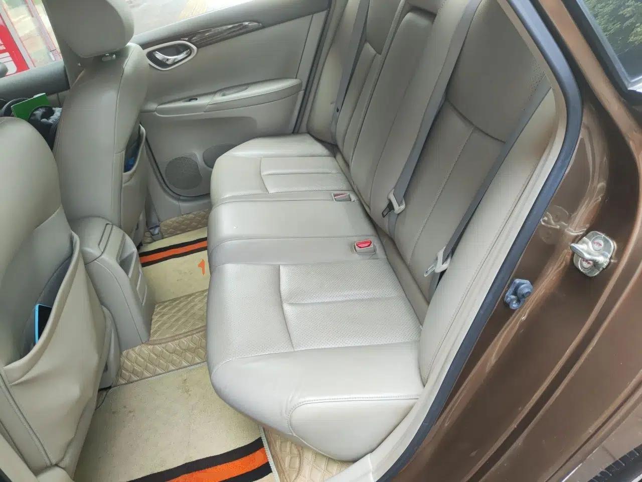 Nissan Sylphy 2012 1.6 XL CVT Luxury Edition — миниатюра 17