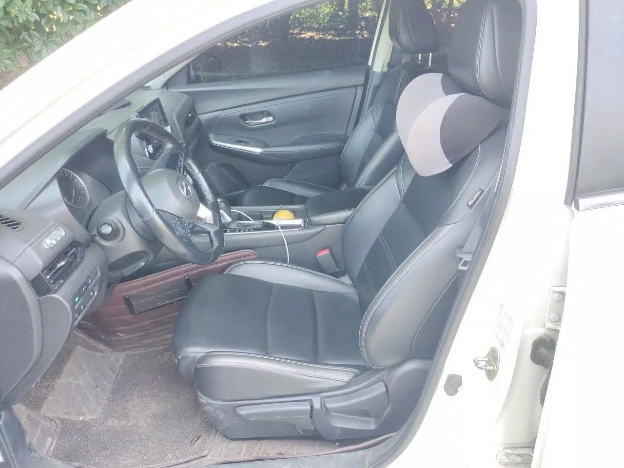 Nissan Sylphy 2020 1.6L XL CVT Enjoyment Edition — миниатюра 15