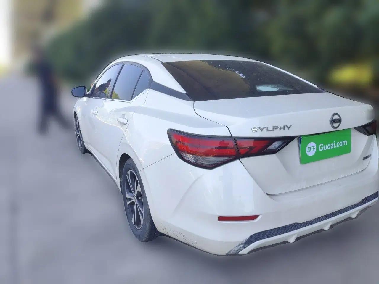Nissan Sylphy 2020 1.6L XL CVT Enjoyment Edition — миниатюра 4