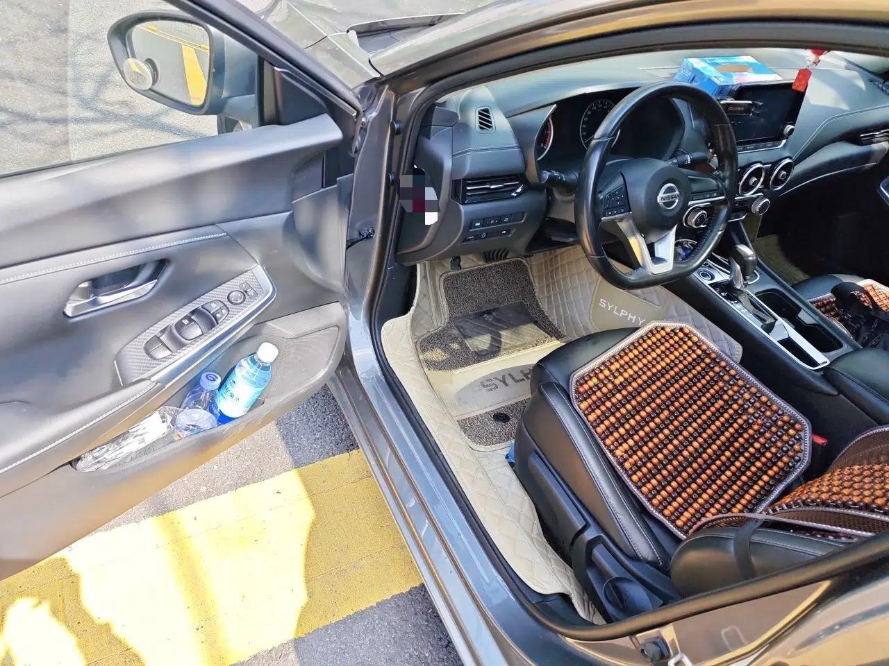 Nissan Sylphy 2020 1.6L XL CVT Enjoyment Edition — миниатюра 16