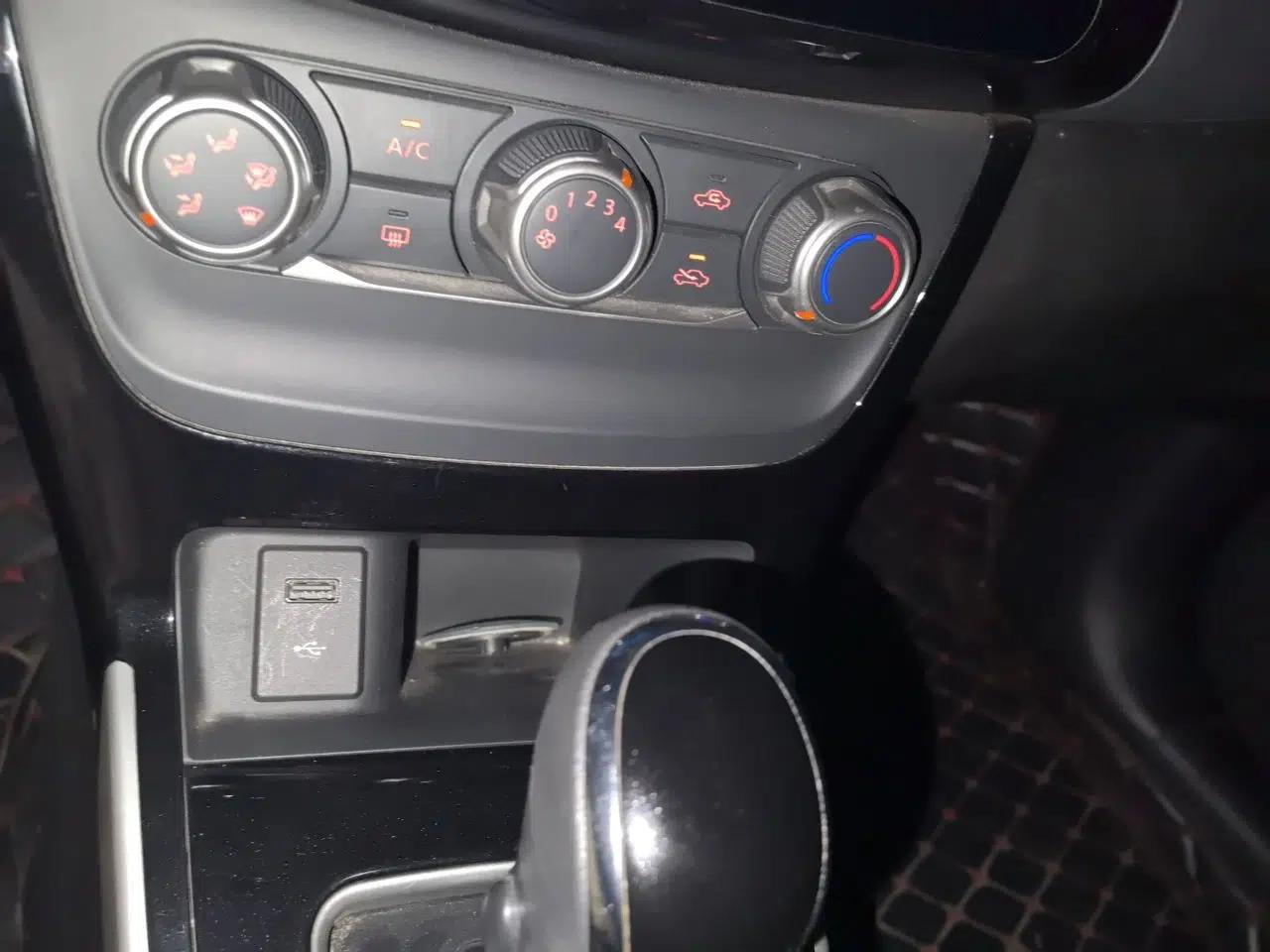 Nissan Sylphy 2019 1.6XV CVT Smart Connect Luxury Edition China VI Standard — миниатюра 13