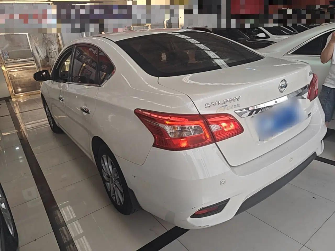 Nissan Sylphy 2016 1.6 XL CVT Luxury Edition — миниатюра 4