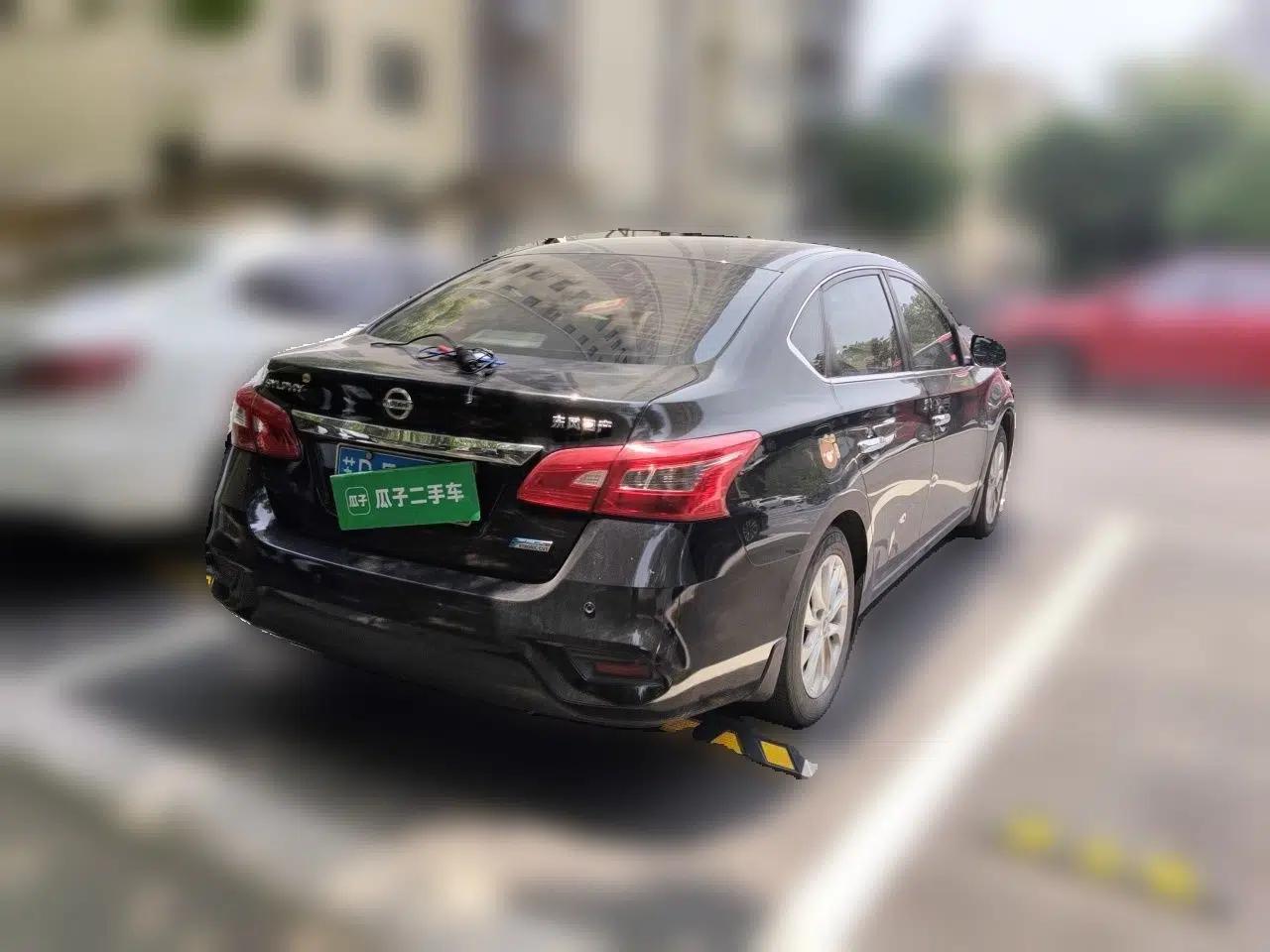 Nissan Sylphy 2018 1.6XV CVT Deluxe Edition — миниатюра 6