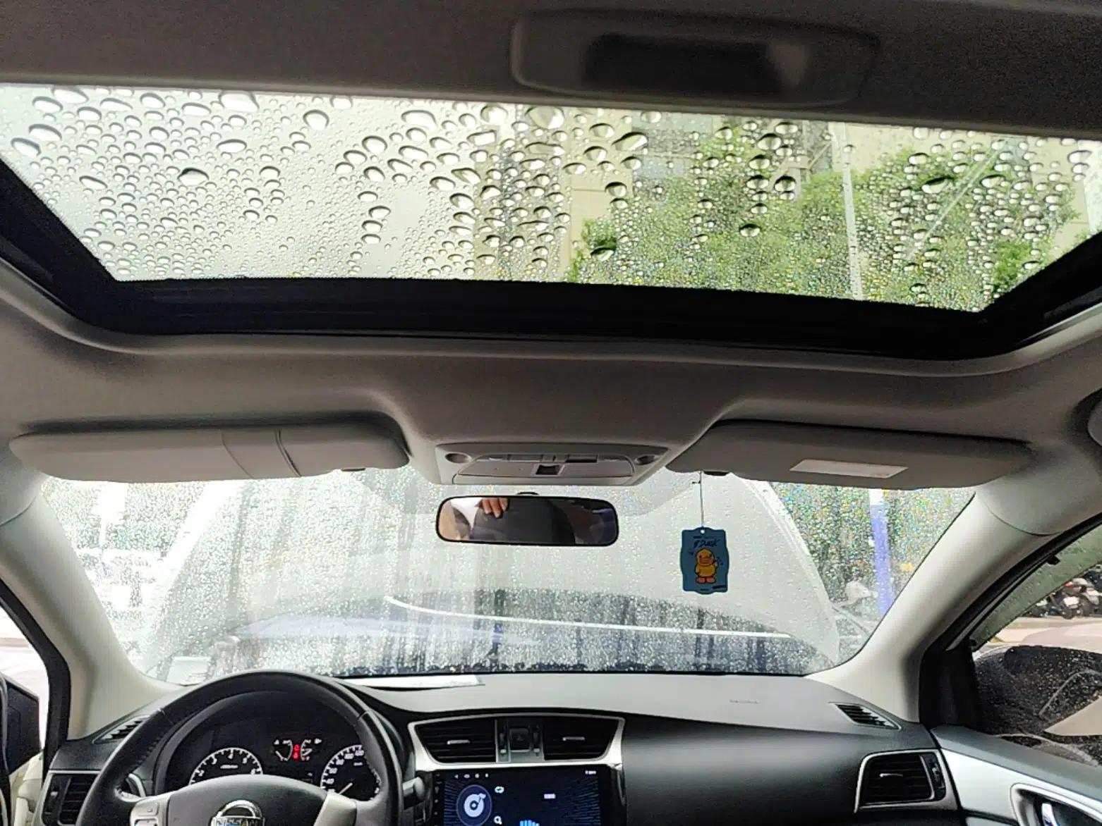 Nissan Sylphy 2014 1.6XV CVT Deluxe Edition — миниатюра 21