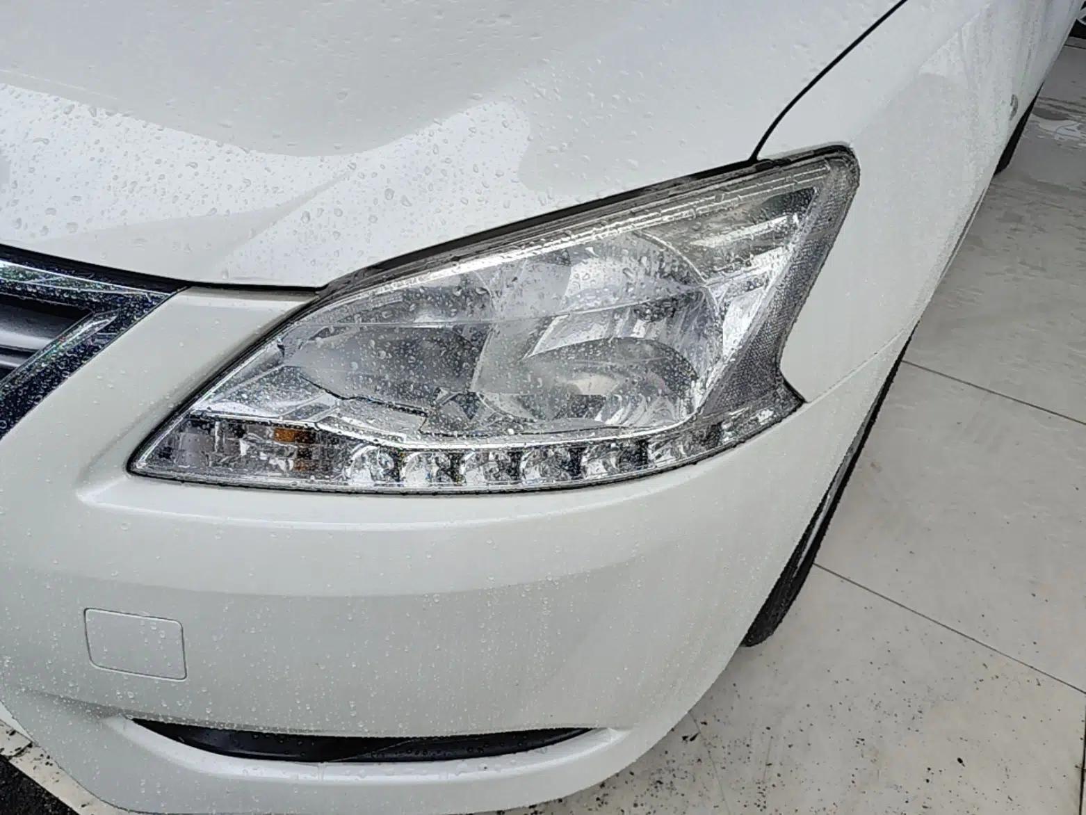 Nissan Sylphy 2014 1.6XV CVT Deluxe Edition — миниатюра 8