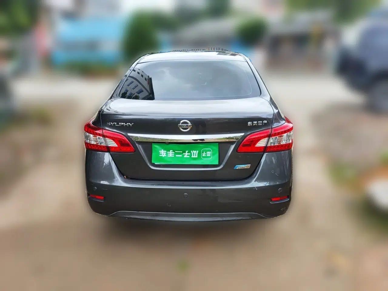 Nissan Sylphy 2014 1.6XV CVT Deluxe Edition — миниатюра 5