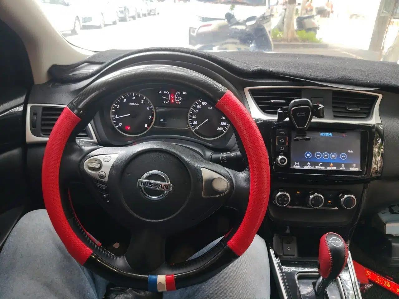 Nissan Sylphy 2016 1.6XV CVT Smart Enjoyment Version — миниатюра 9