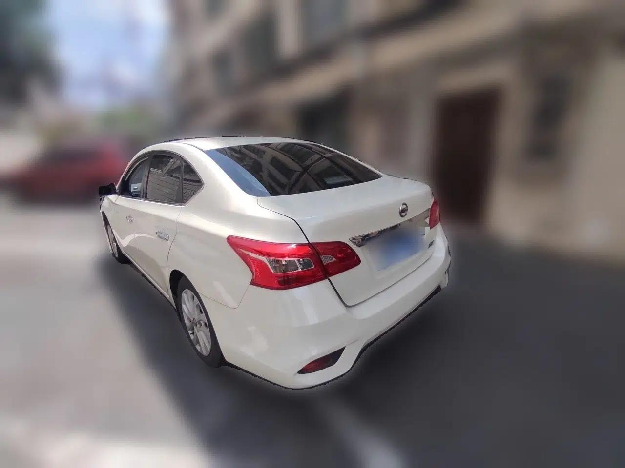 Nissan Sylphy 2016 1.6 XL CVT Luxury Edition — миниатюра 4