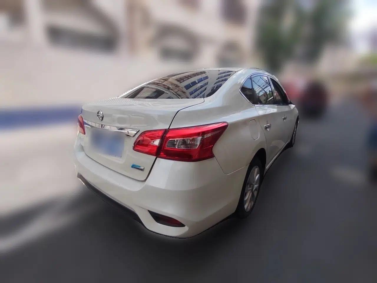 Nissan Sylphy 2016 1.6 XL CVT Luxury Edition — миниатюра 6