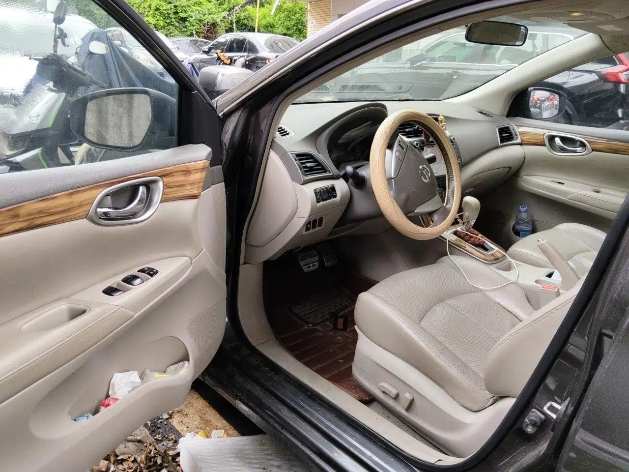 Nissan Sylphy 2014 1.6XV CVT Deluxe Edition — миниатюра 16