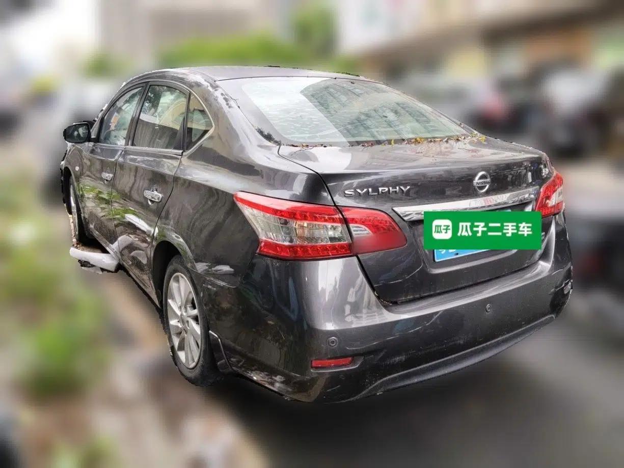 Nissan Sylphy 2014 1.6XV CVT Deluxe Edition — миниатюра 4