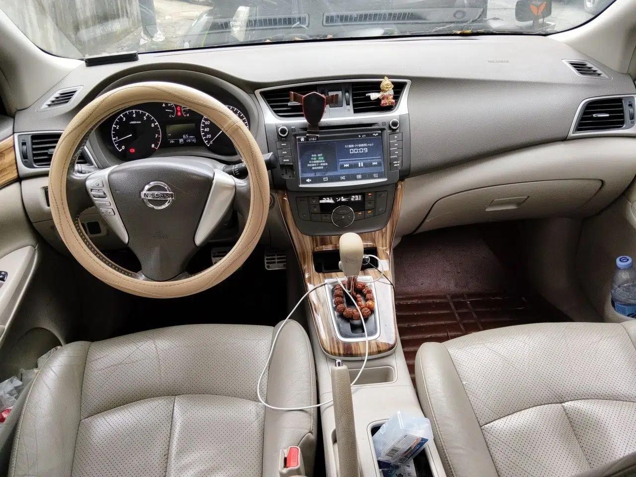 Nissan Sylphy 2014 1.6XV CVT Deluxe Edition — миниатюра 9