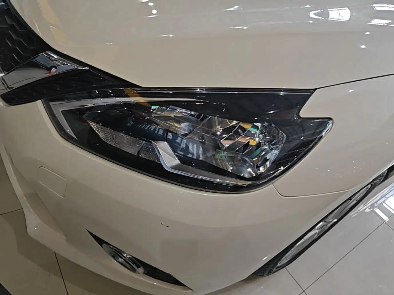 Nissan Sylphy 2021 Classic 1.6XL CVT Luxury Edition — миниатюра 8