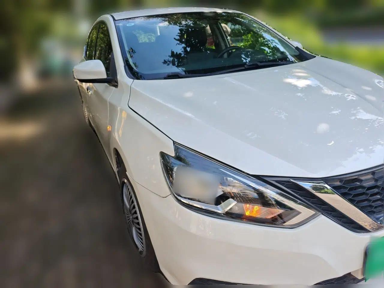 Nissan Sylphy 2021 Classic 1.6XE CVT Exclusive Edition — миниатюра 3