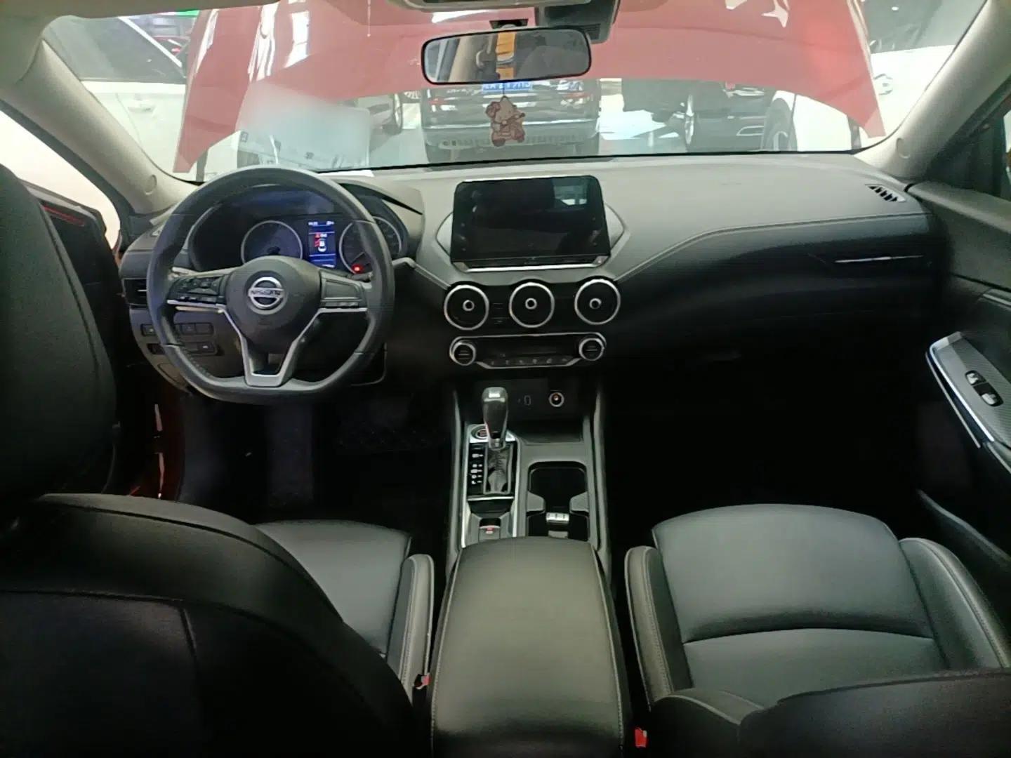Nissan Sylphy 2022 1.6L XL CVT Enjoyment Edition — миниатюра 12