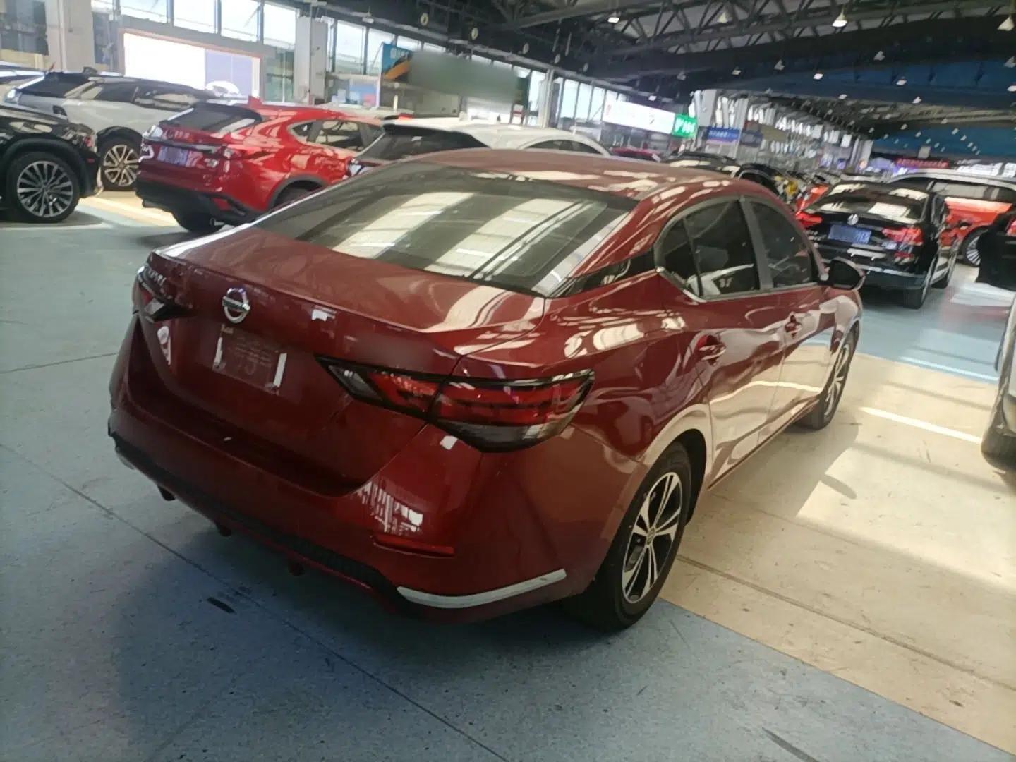 Nissan Sylphy 2022 1.6L XL CVT Enjoyment Edition — миниатюра 6