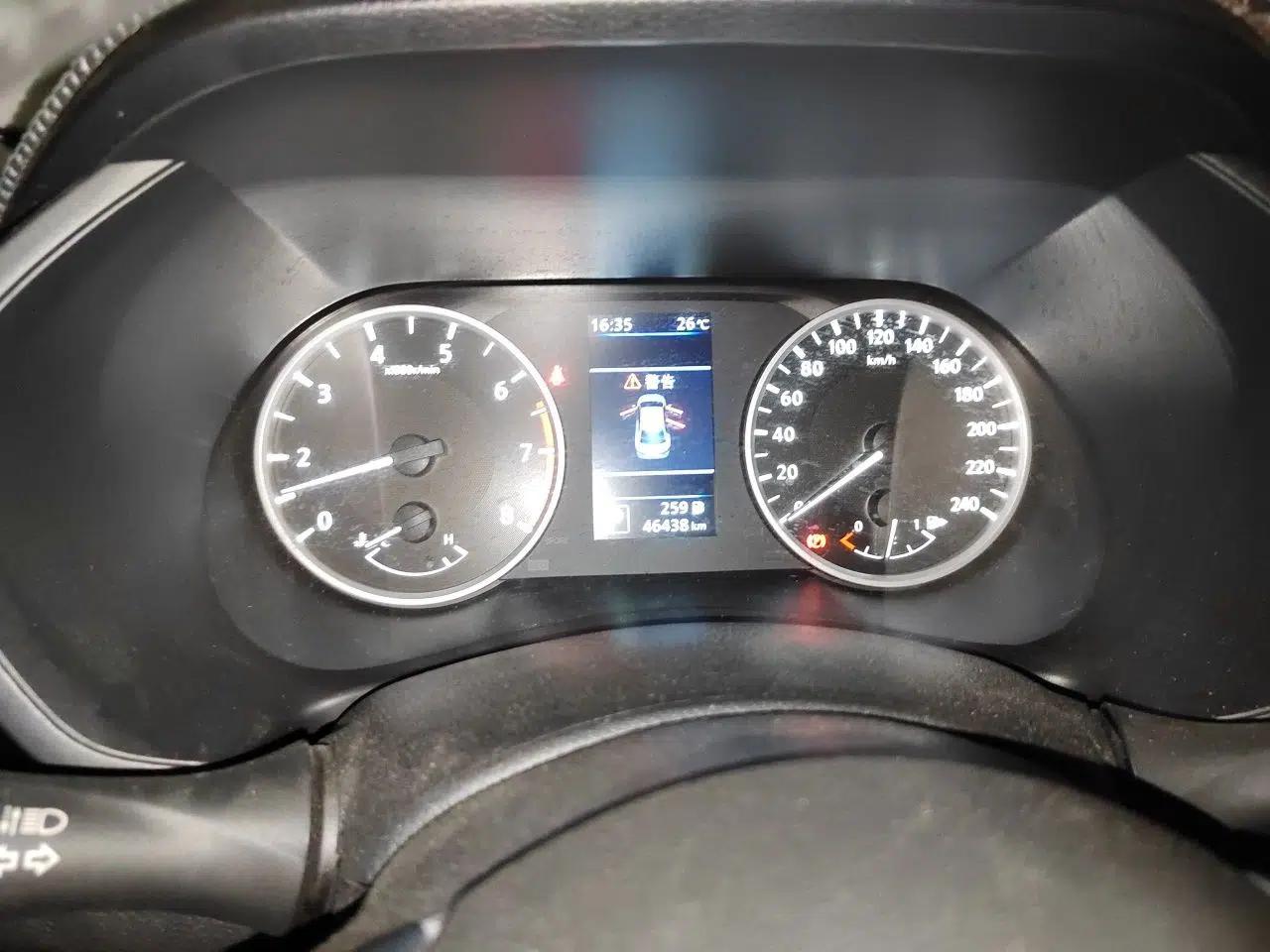Nissan Sylphy 2022 1.6L XL CVT Enjoyment Edition — миниатюра 12