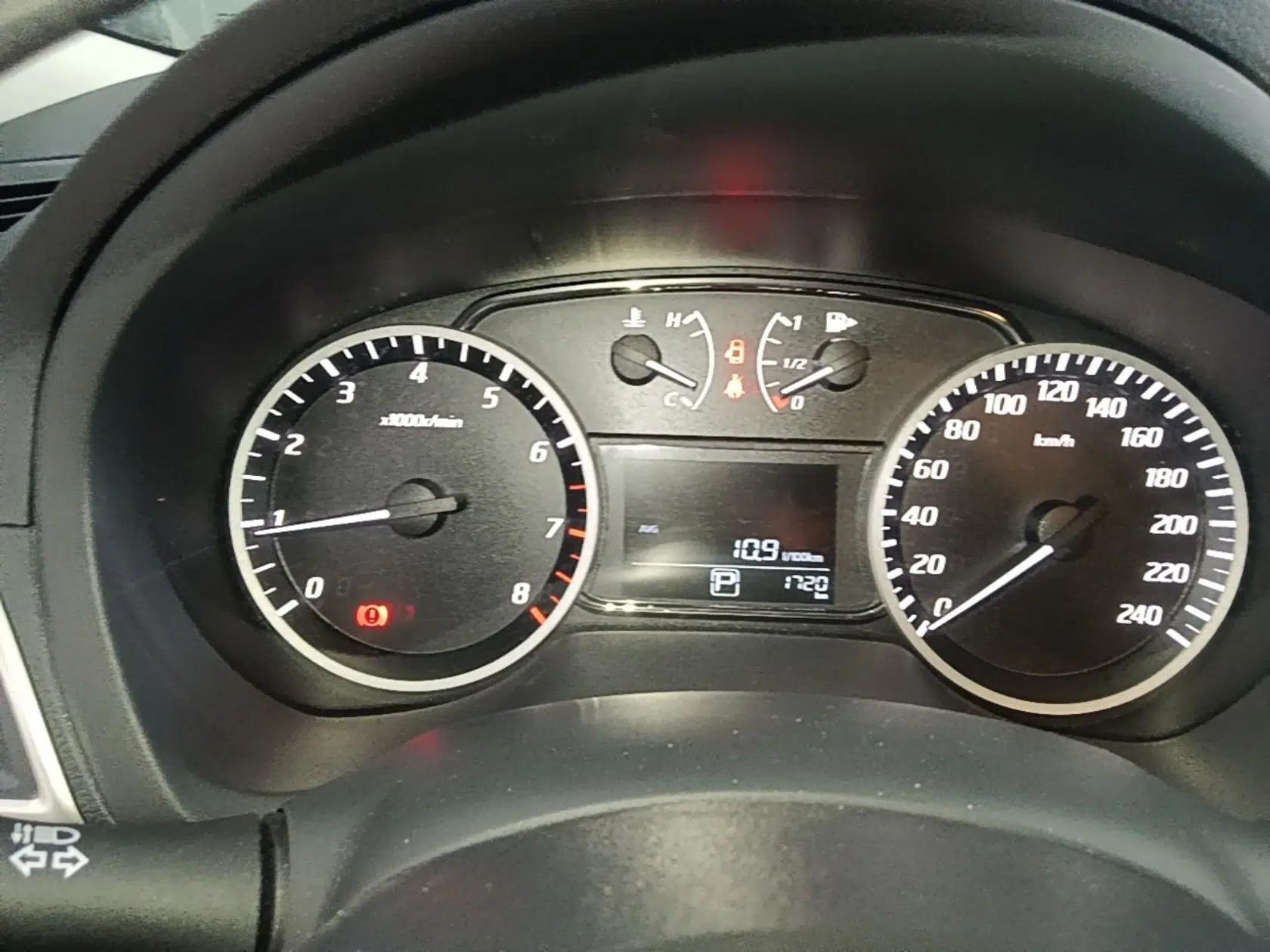 Nissan Sylphy 2024 Classic 1.6XE CVT Comfort Edition — миниатюра 19