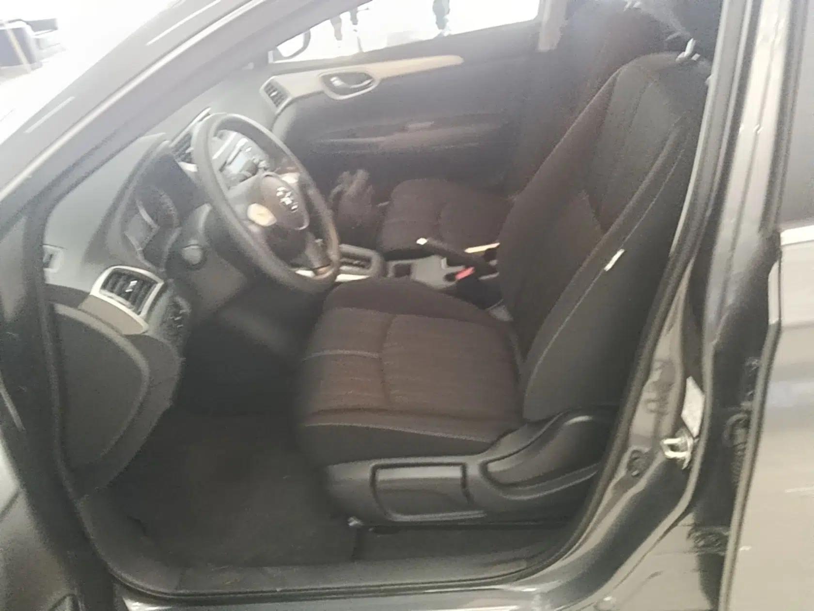 Nissan Sylphy 2024 Classic 1.6XE CVT Comfort Edition — миниатюра 22