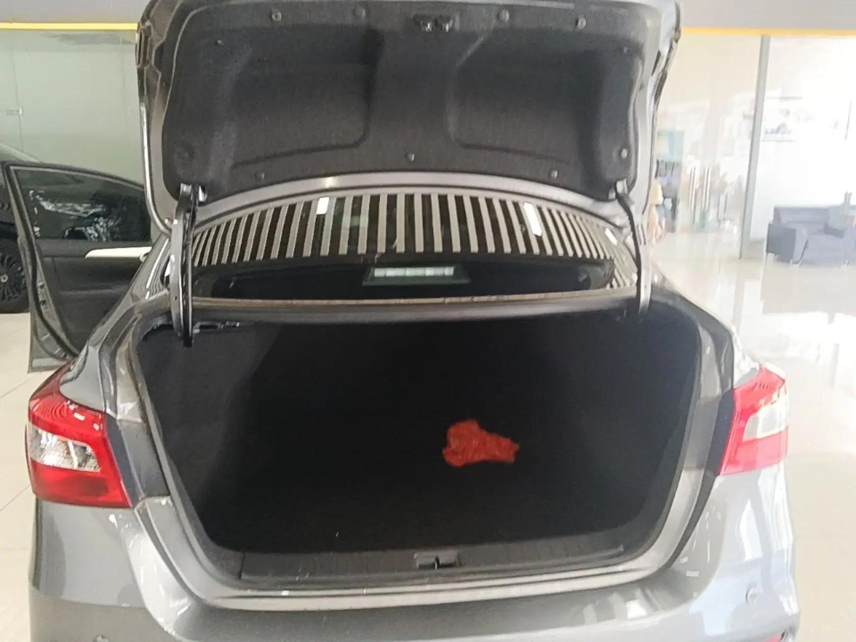 Nissan Sylphy 2024 Classic 1.6XE CVT Comfort Edition — миниатюра 27