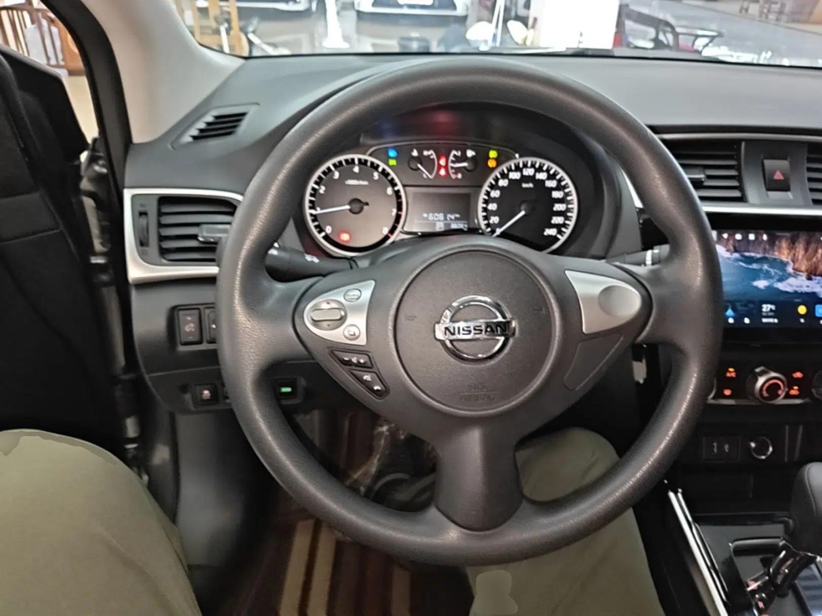 Nissan Sylphy 2022 Classic 1.6XL CVT Luxury Edition — миниатюра 13