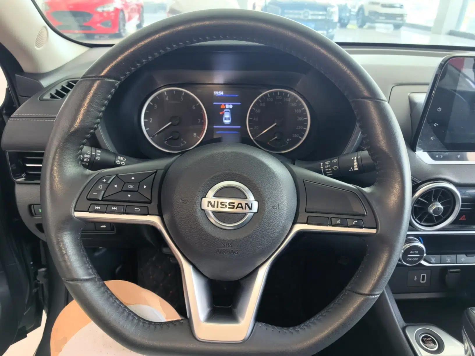 Nissan Sylphy 2021 1.6L XL CVT Enjoyment Edition — миниатюра 13