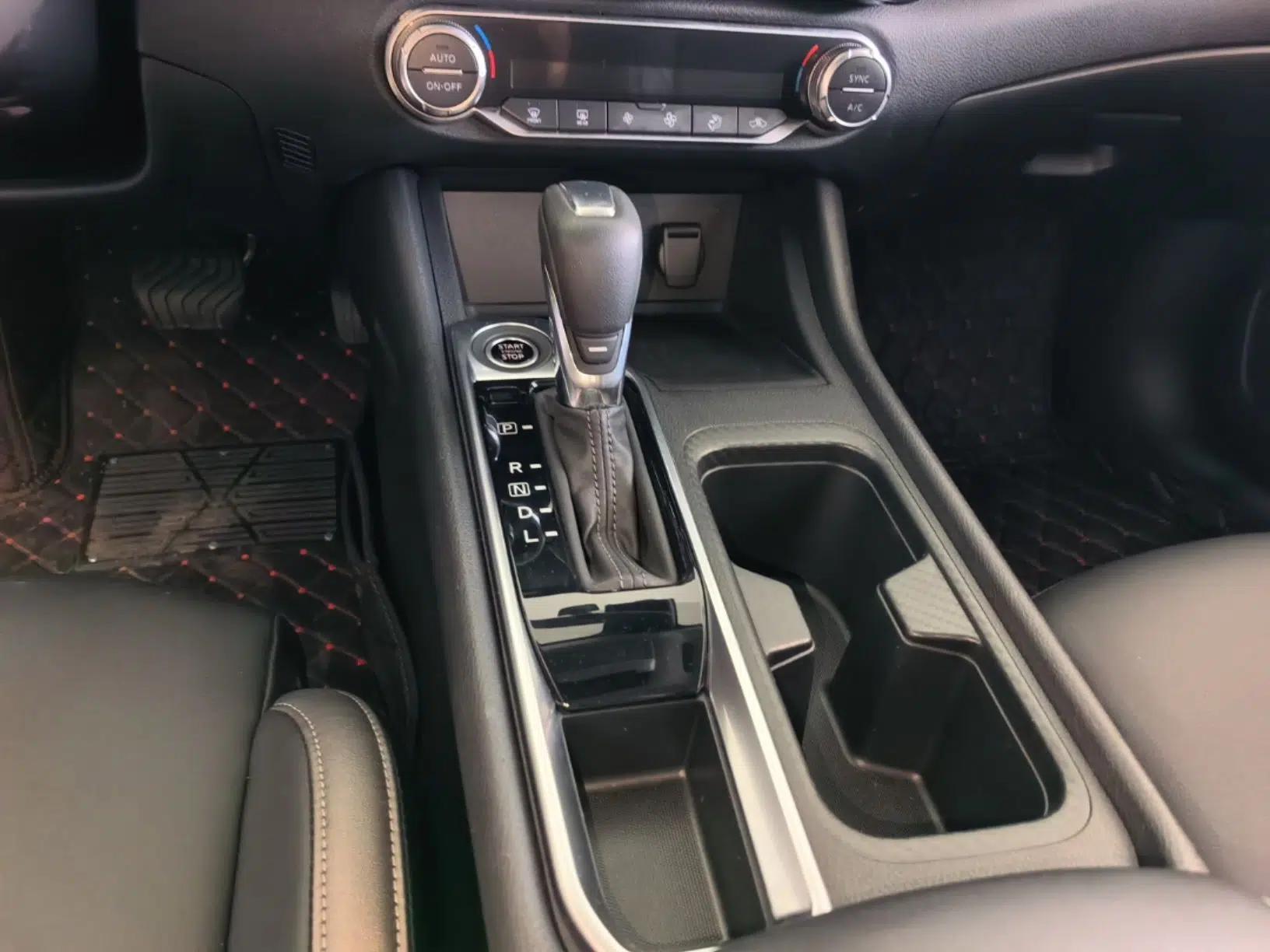 Nissan Sylphy 2021 1.6L XL CVT Enjoyment Edition — миниатюра 16
