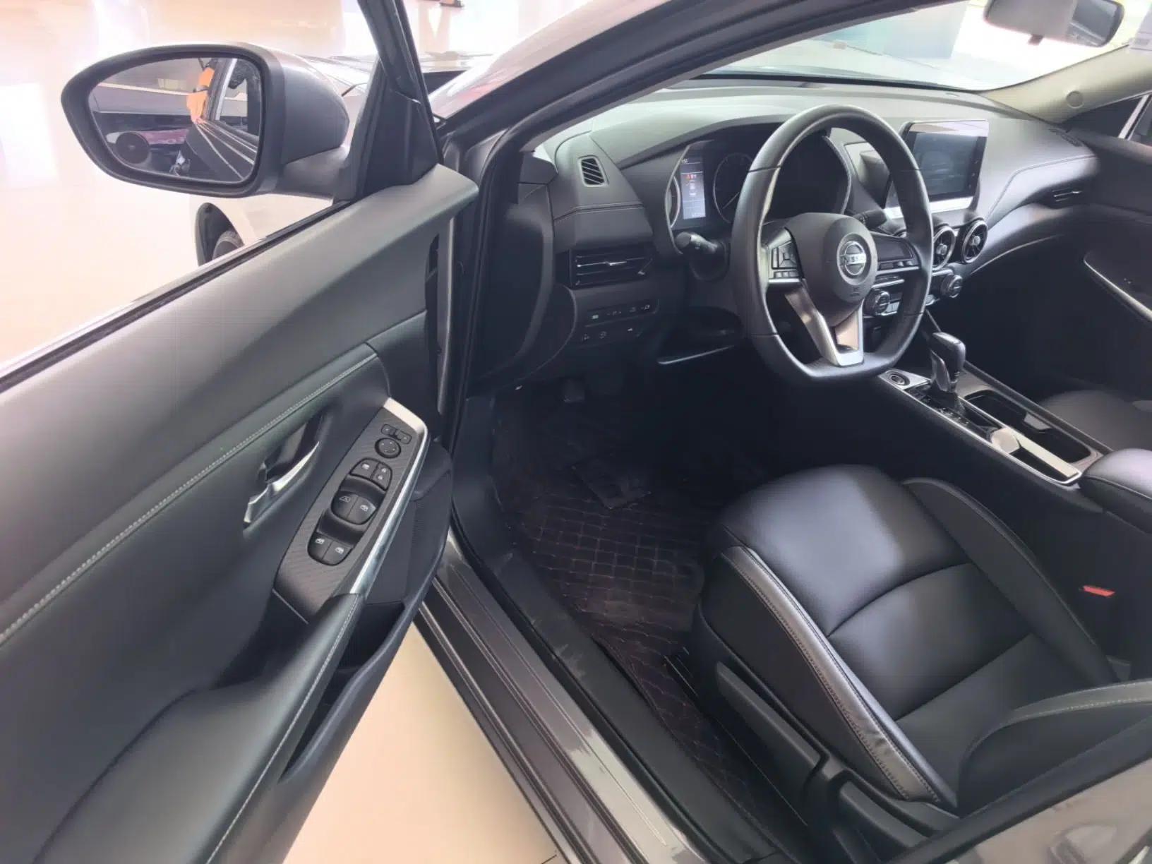 Nissan Sylphy 2021 1.6L XL CVT Enjoyment Edition — миниатюра 18