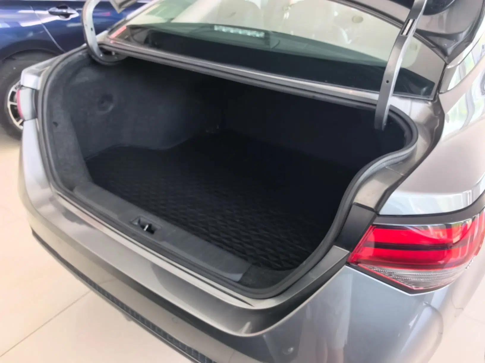 Nissan Sylphy 2021 1.6L XL CVT Enjoyment Edition — миниатюра 22