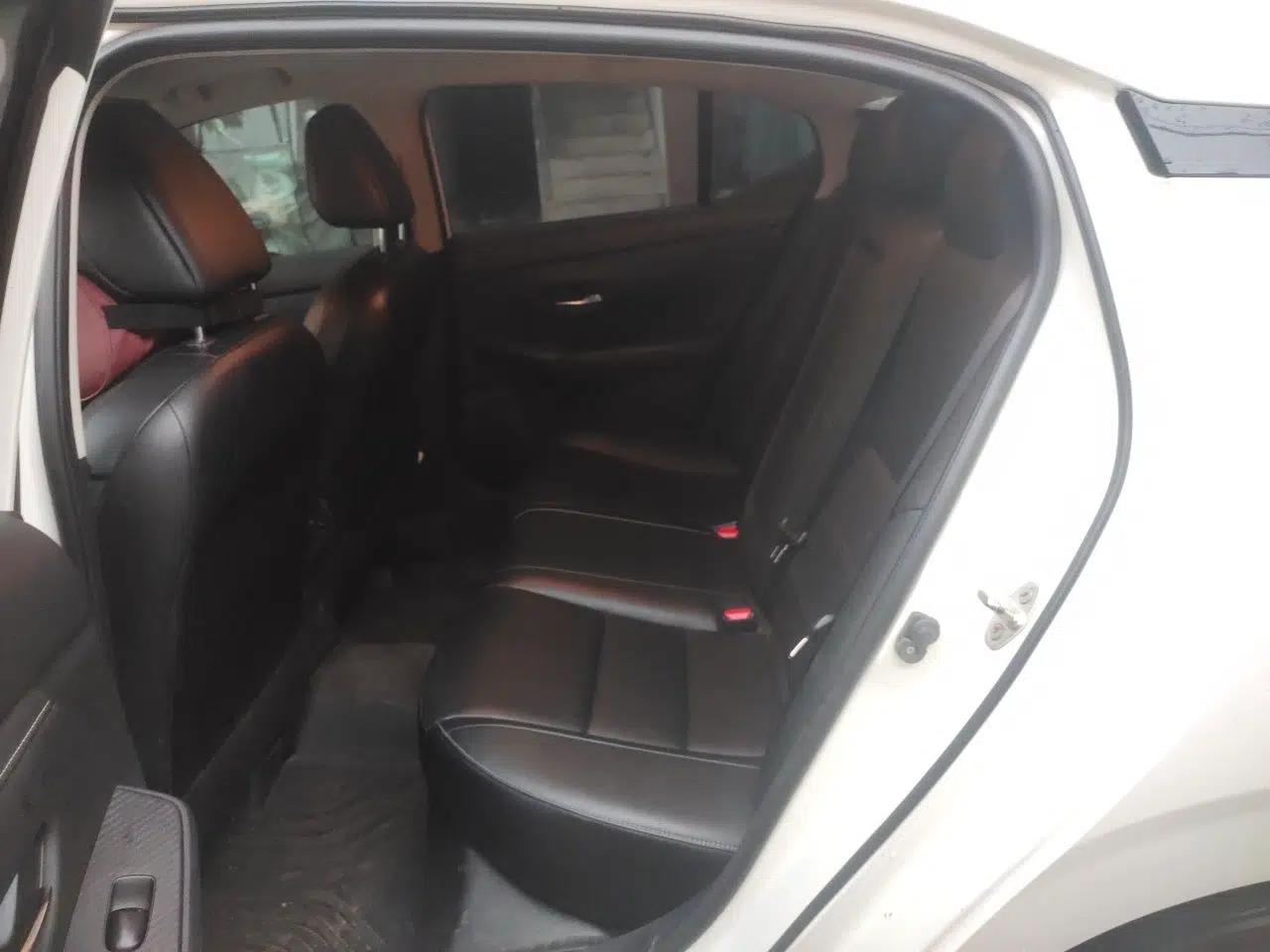 Nissan Sylphy 2020 1.6L XL CVT Enjoyment Edition — миниатюра 17