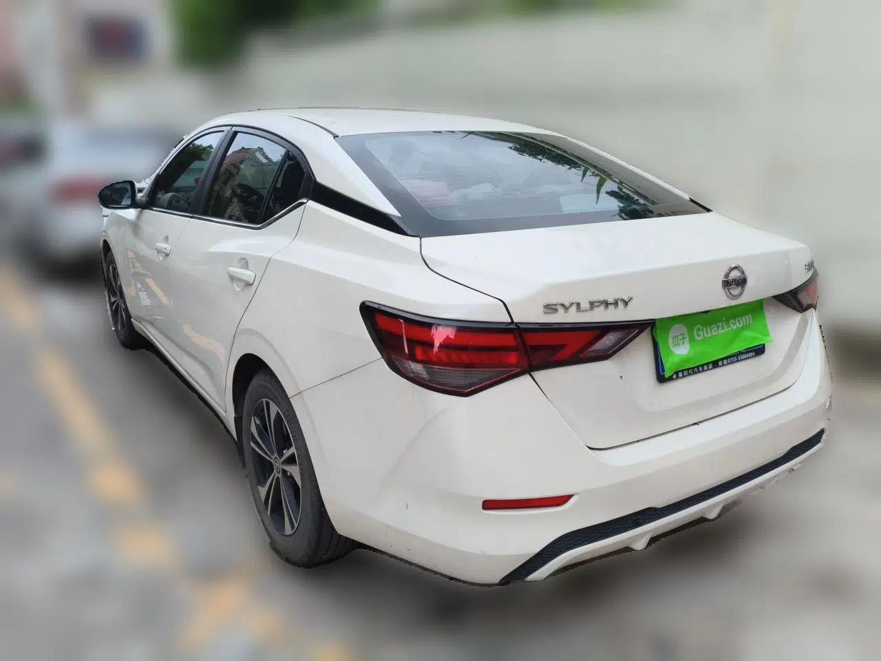 Nissan Sylphy 2022 1.6L XL CVT Enjoyment Edition — миниатюра 4