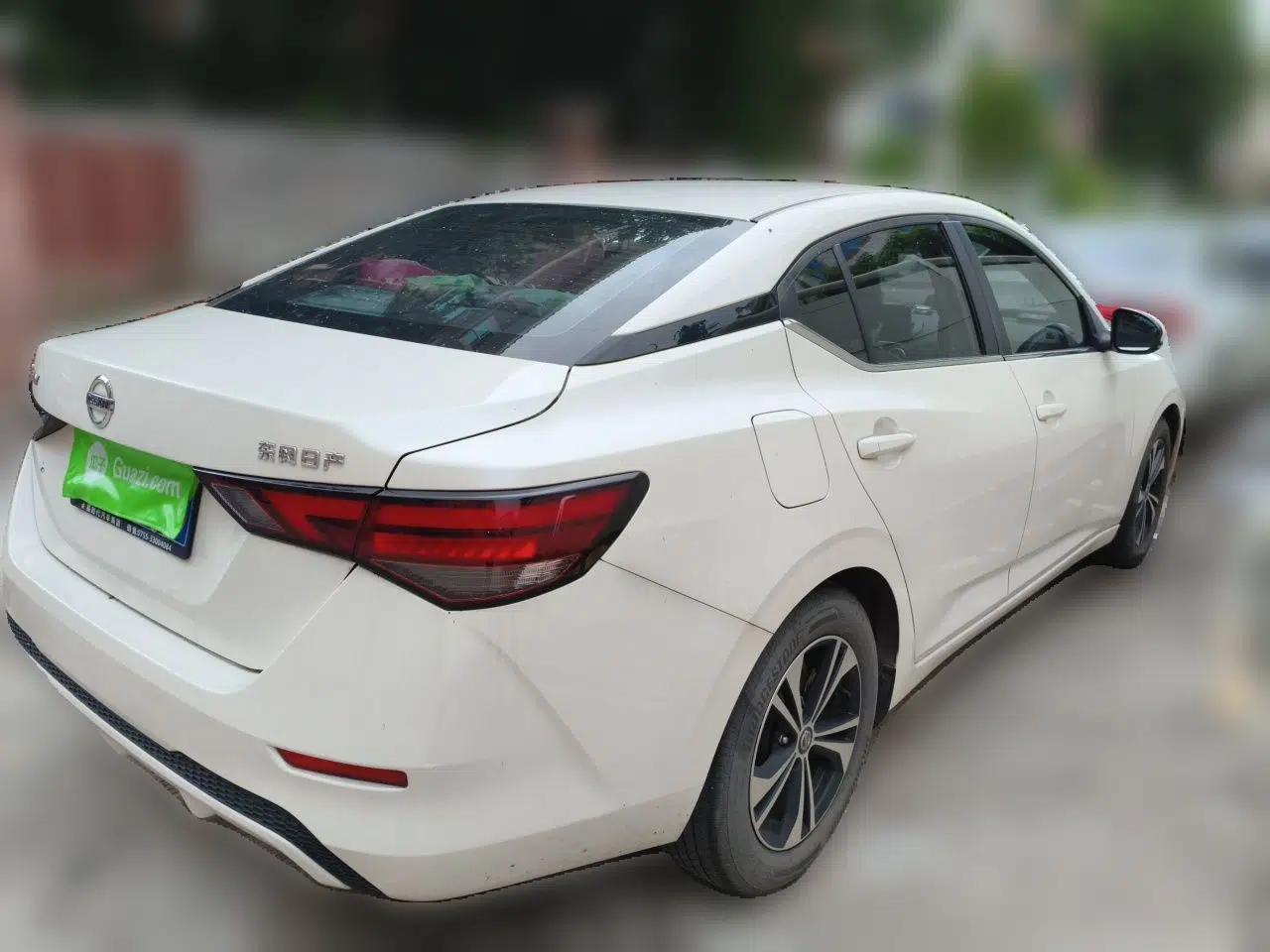 Nissan Sylphy 2022 1.6L XL CVT Enjoyment Edition — миниатюра 6